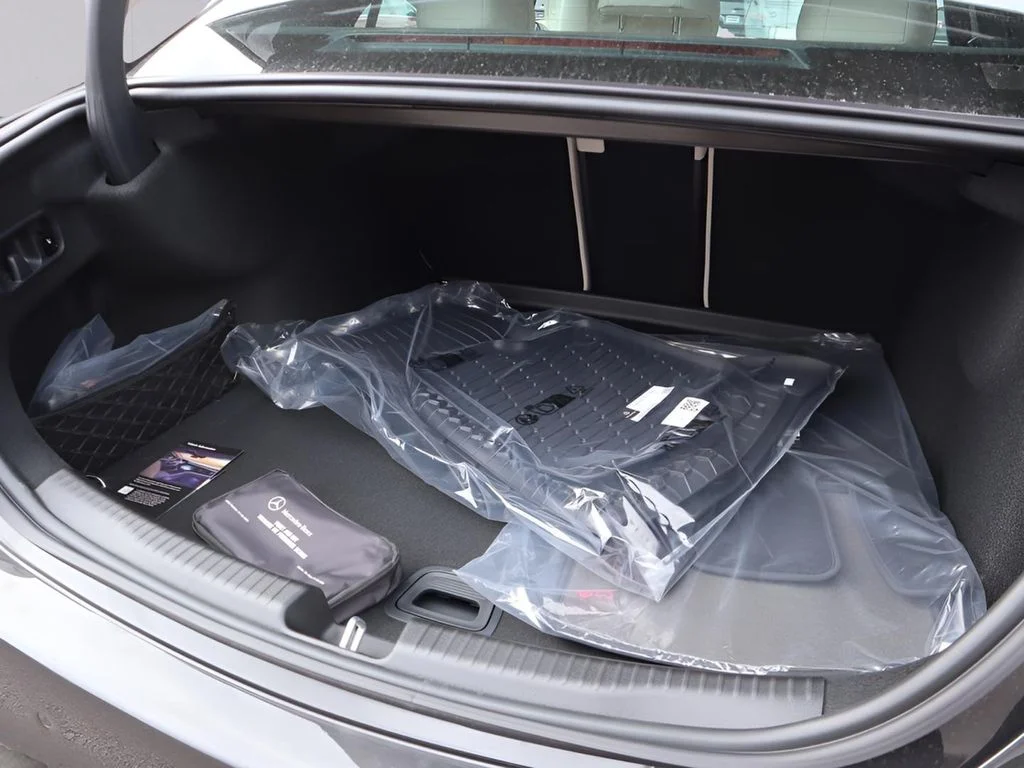 2026 Mercedes-Benz C-Class Sedan C 300 - Photo 10