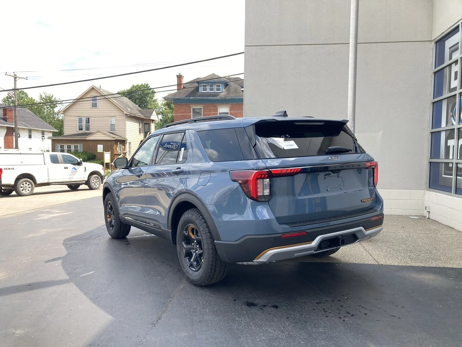 New 2026 Vapor Blue Metallic Ford Tremor® image 4