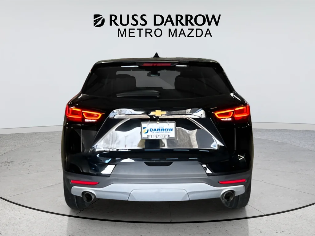 Used 2023 Black Chevrolet LT image 4