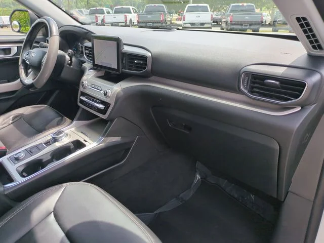 Used 2023 White Ford XLT image 35