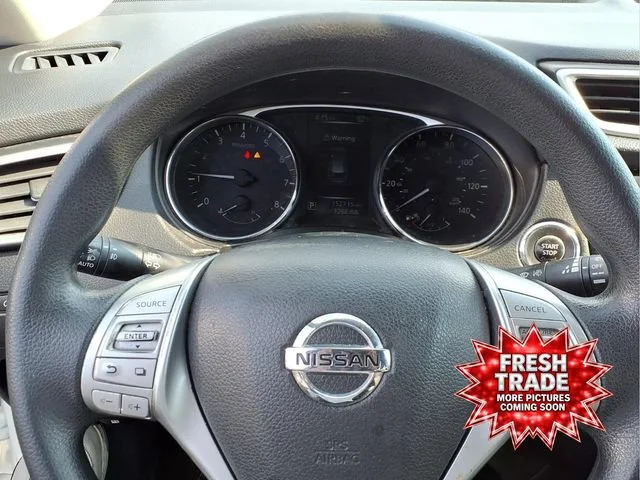 Used 2016  Nissan SV image 11