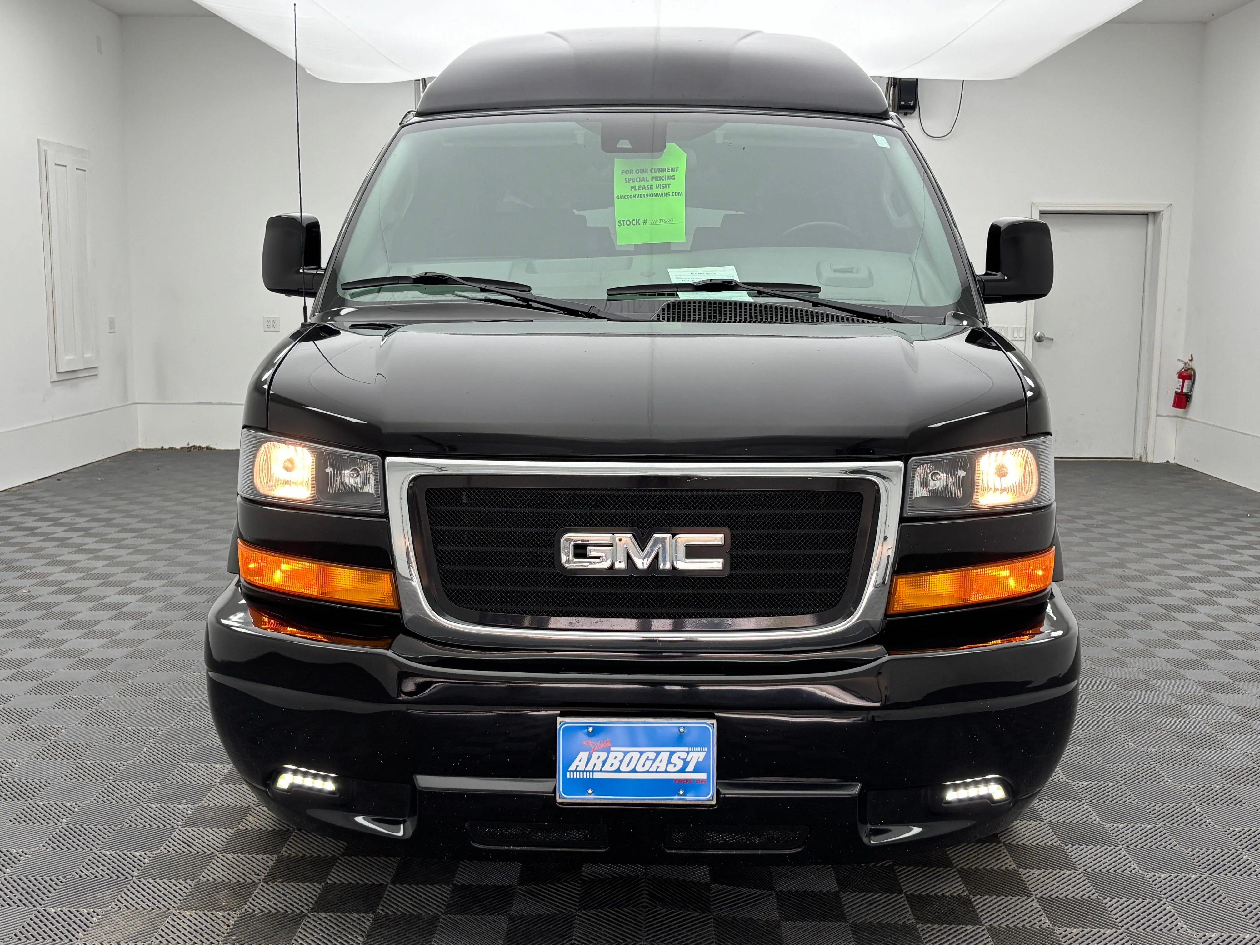 Used 2020 Onyx Black GMC Explorer Limited SE image 5