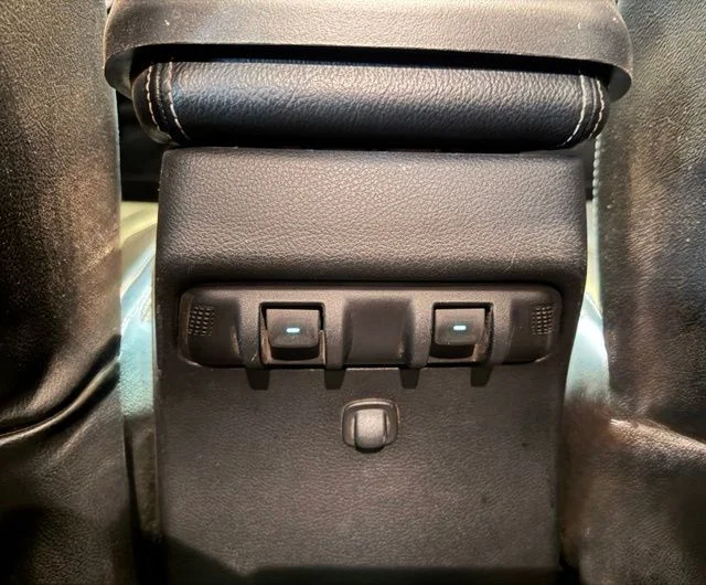 Used 2014 Blue Jeep Unlimited Sahara image 27