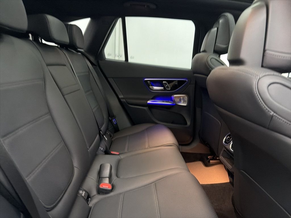 Used 2026 White Mercedes-Benz GLC 300 image 27