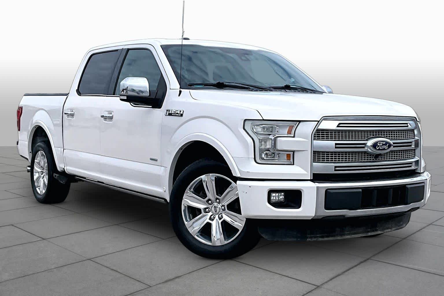 Used 2015 White Platinum Metallic Tri-Coat Ford Platinum image 3
