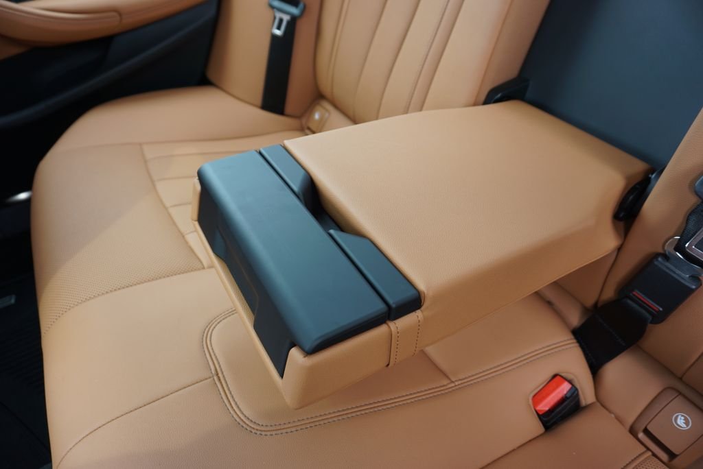 Used 2023 Black Sapphire Metallic BMW 530i xDrive image 44