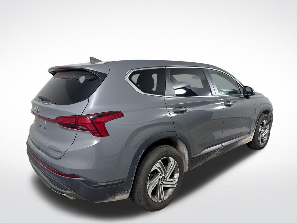 Used 2022 Gray Hyundai SE image 2