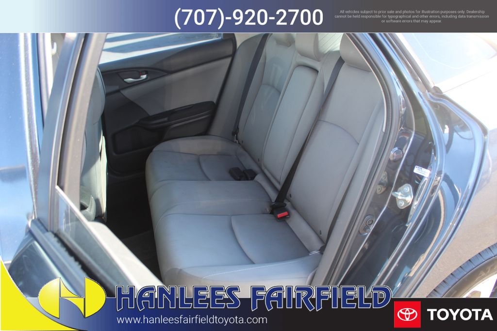 Used 2017  Honda EX image 13