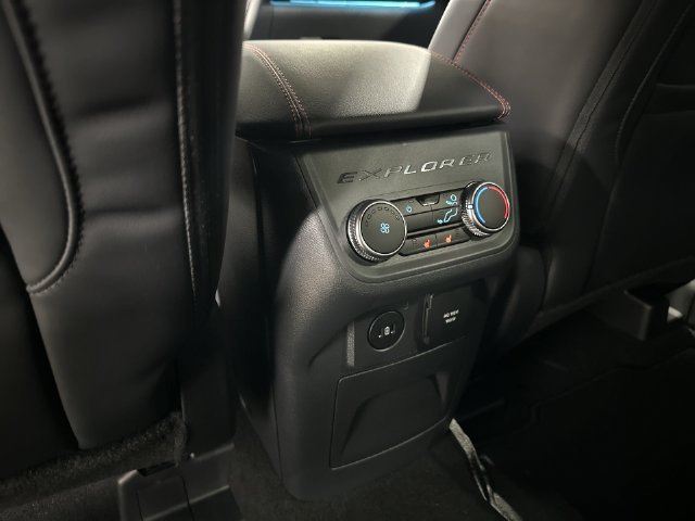 New 2027 Vapor Blue Metallic Ford ST-Line image 31