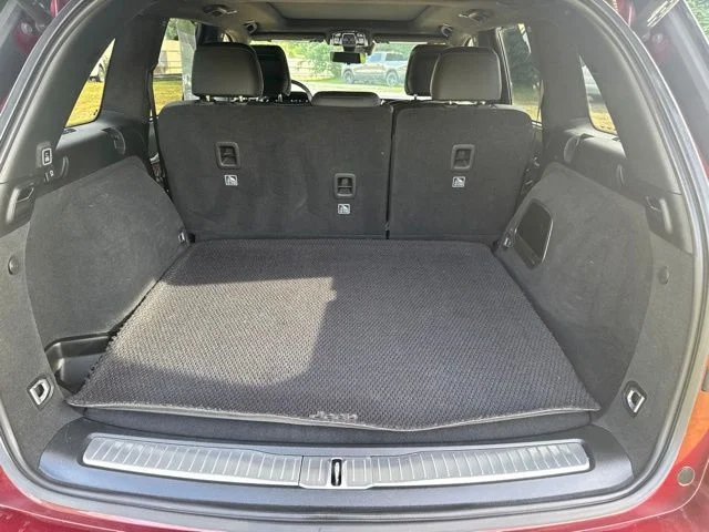 Used 2023 Red Jeep Summit Reserve image 29