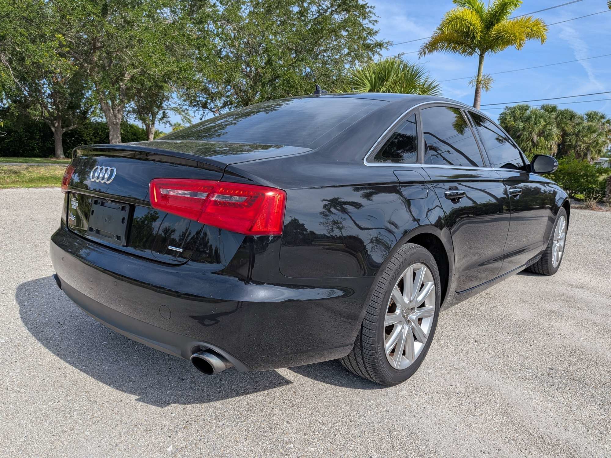 Used 2015  Audi 2.0T Premium Plus image 4