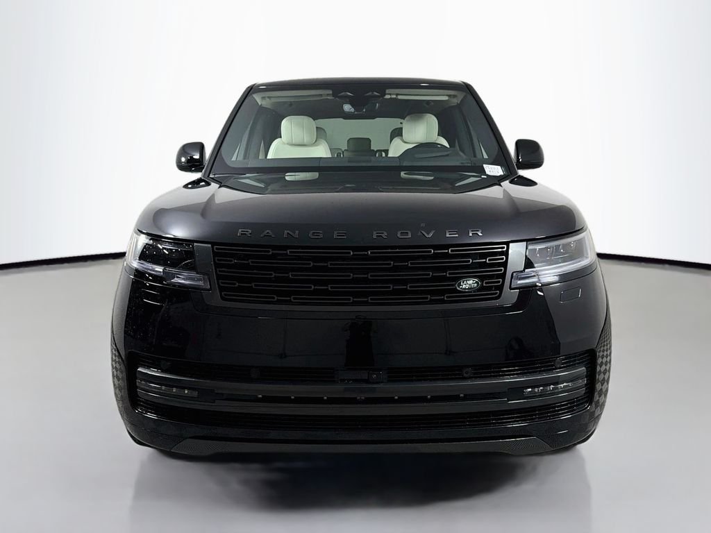 New 2026 Santorini Black Land Rover SE image 2