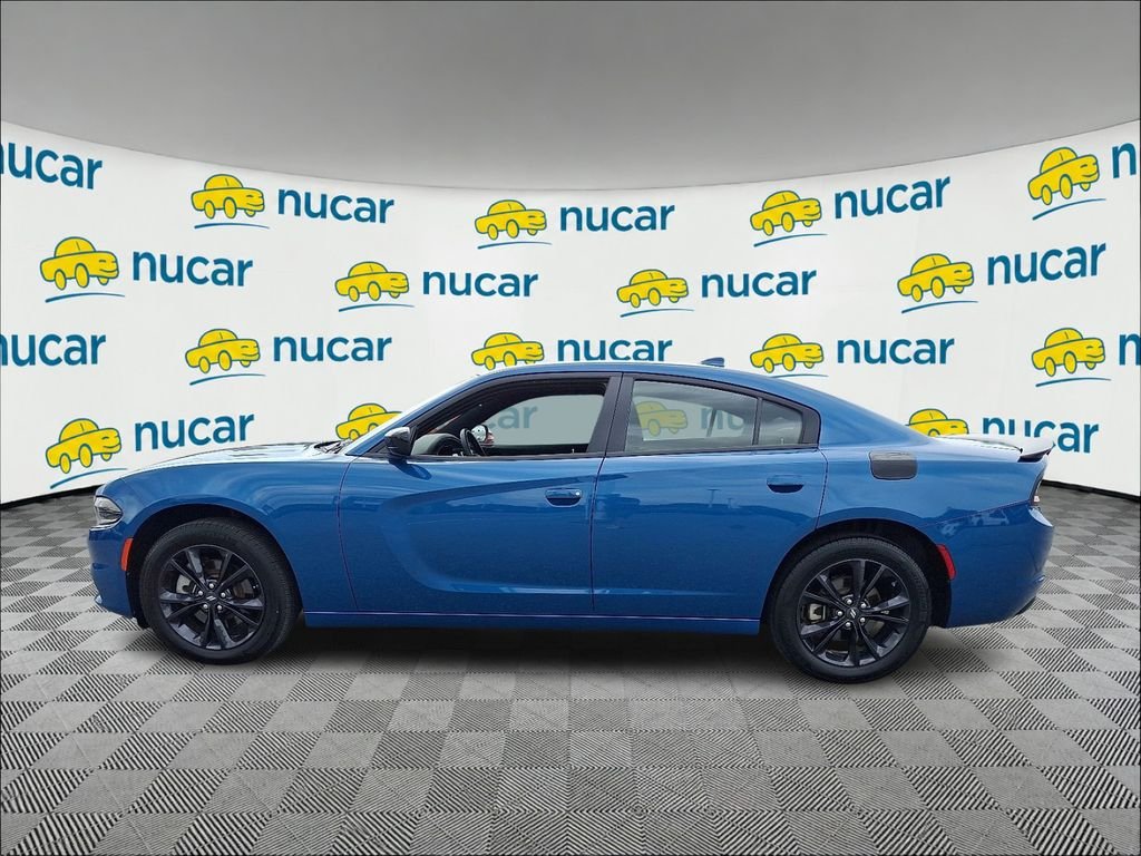 Used 2023  Dodge SXT image 4