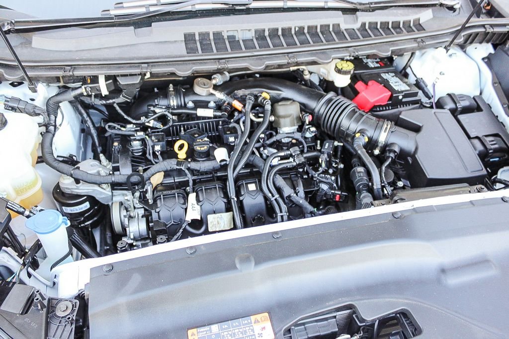 Used 2022 White Ford SEL image 27
