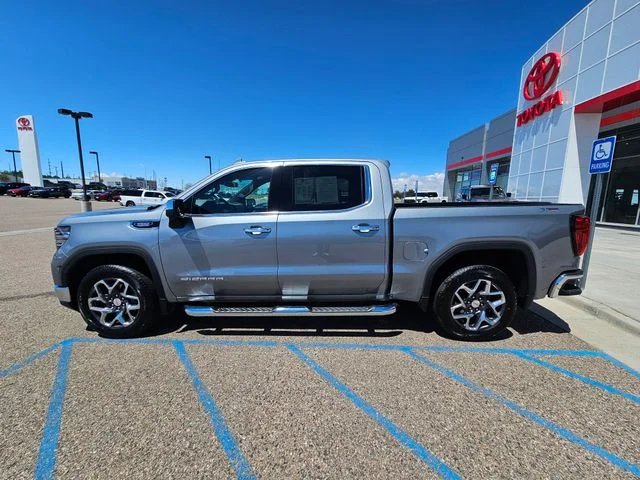 Used 2024 Sterling Metallic GMC SLT image 10