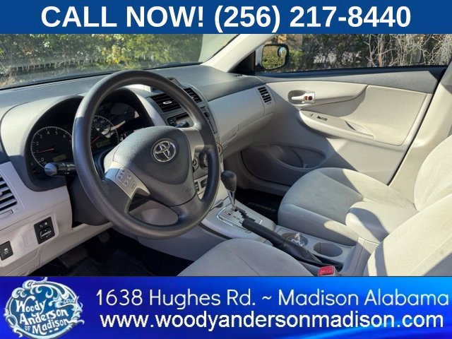 Used 2013 Magnetic Gray Metallic Toyota LE image 6