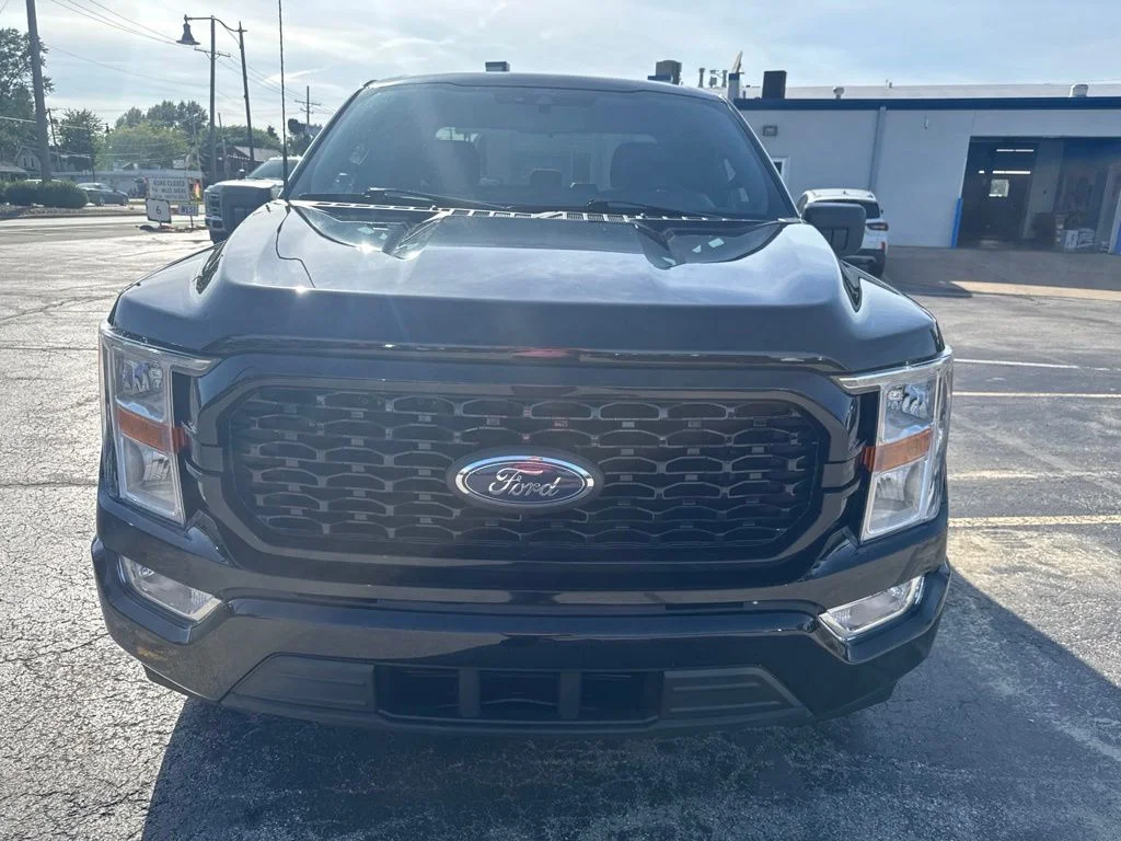 Used 2021 Black Ford XL image 8