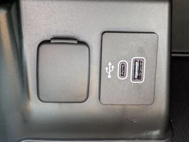 Certified Used 2025 Gray Metallic Ford Platinum image 23