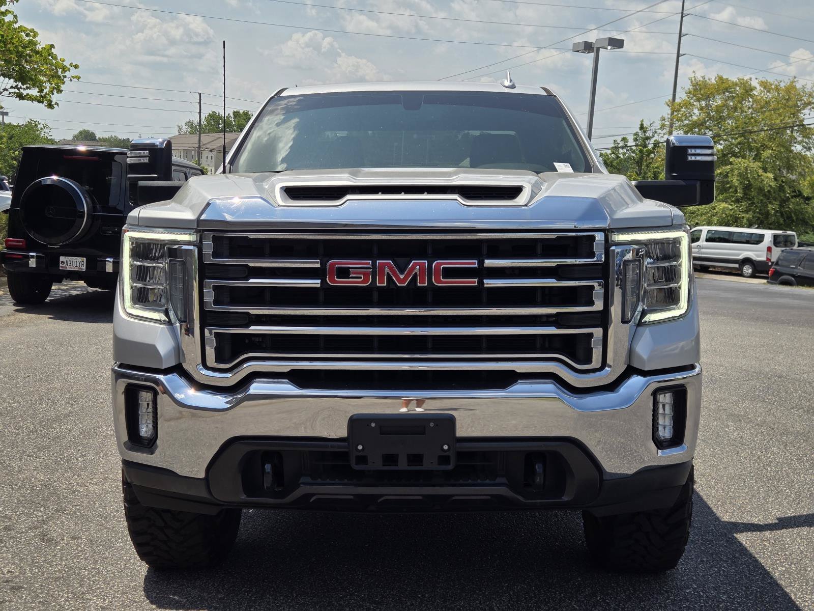 Used 2022 Quicksilver Metallic GMC SLT image 2