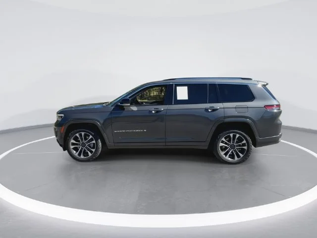 Used 2021 Gray Jeep Overland image 6