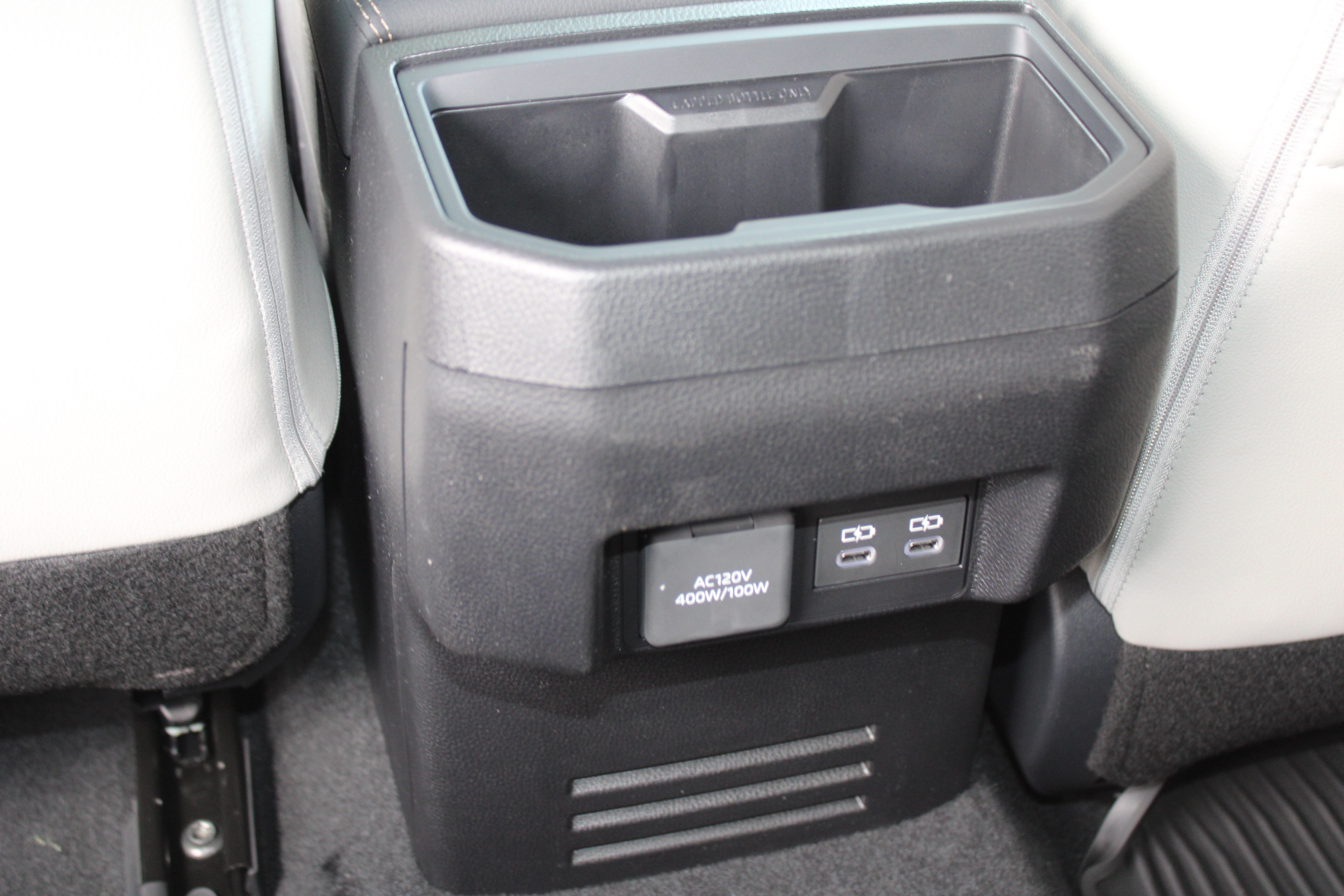 New 2026 Wind Chill Pearl <sup>1</sup> Toyota  Limited image 27