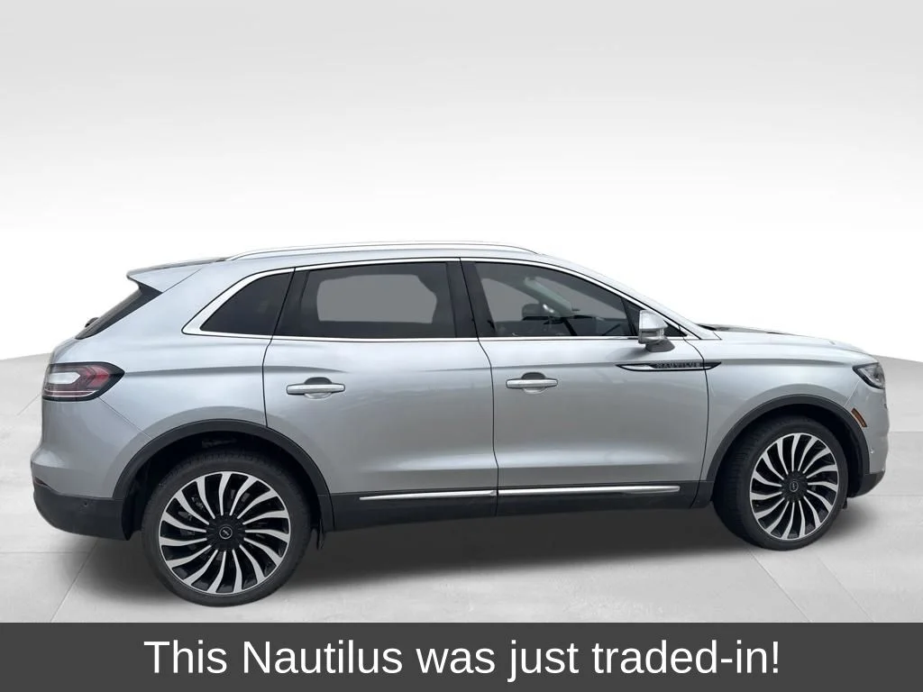 Used 2022 Radiance Metallic Lincoln Black Label image 1