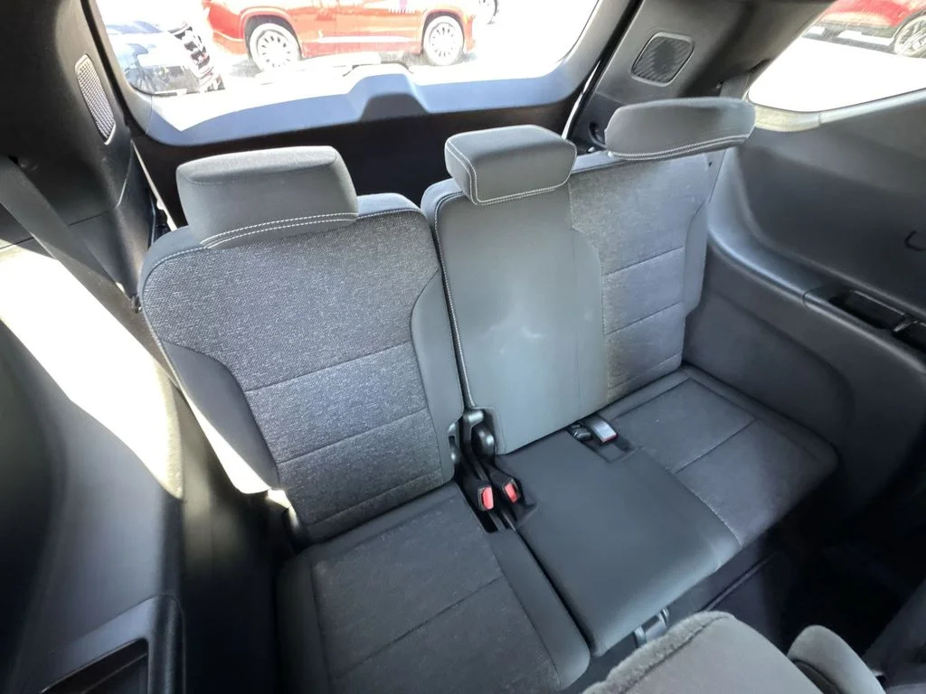 Used 2026 White Chevrolet LT image 27