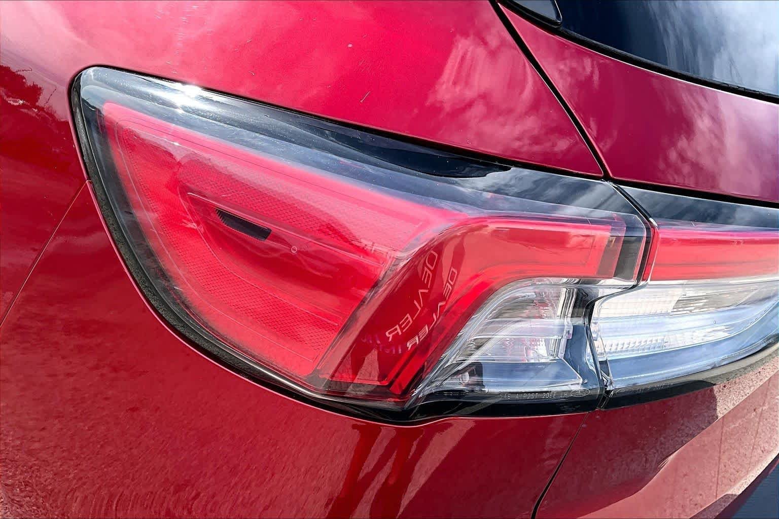 Used 2021 Rapid Red Metallic Tinted Clearcoat Ford SEL image 28