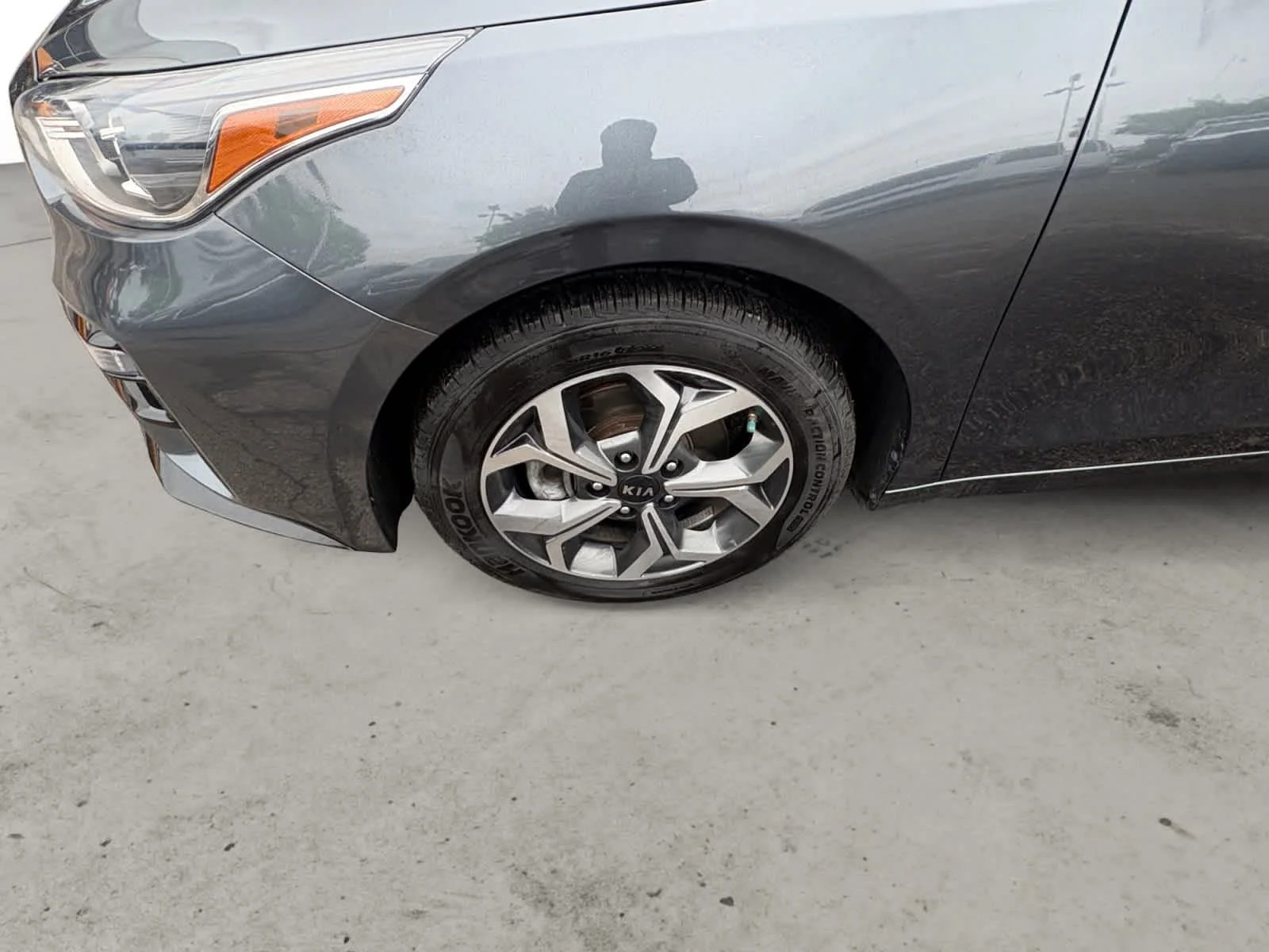 Used 2021 Gravity Gray Kia LXS image 10
