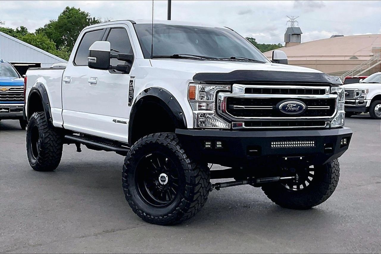 Used 2022 OXFORD WHITE Ford LARIAT image 37