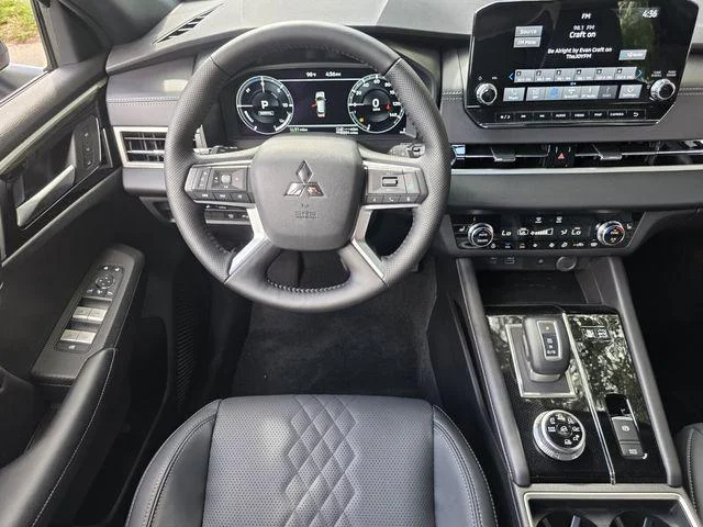 2025 Mitsubishi Outlander Plug-in Hybrid SEL Black Edition - Photo 16