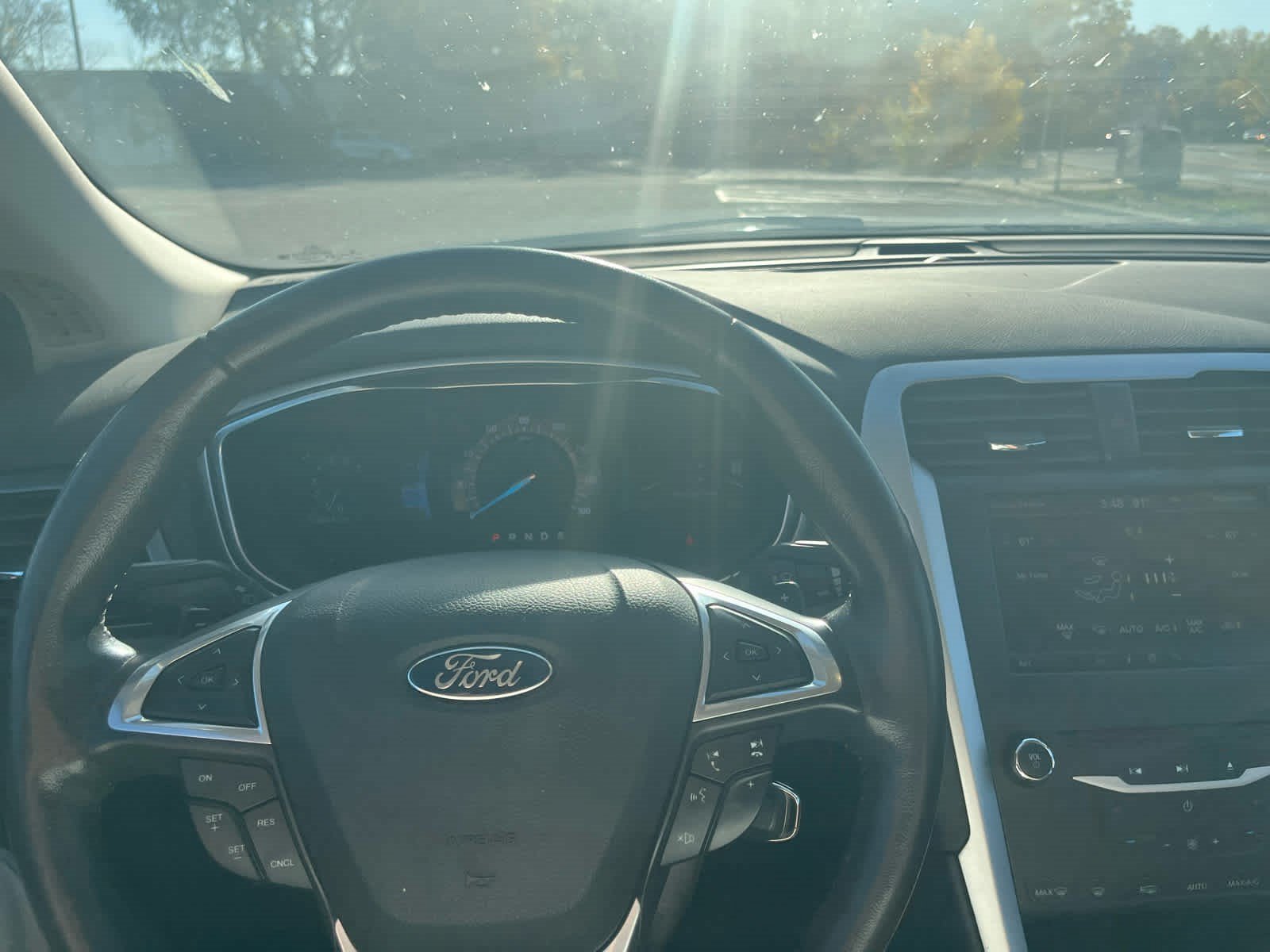 Used 2015 Tuxedo Black Ford SE image 11
