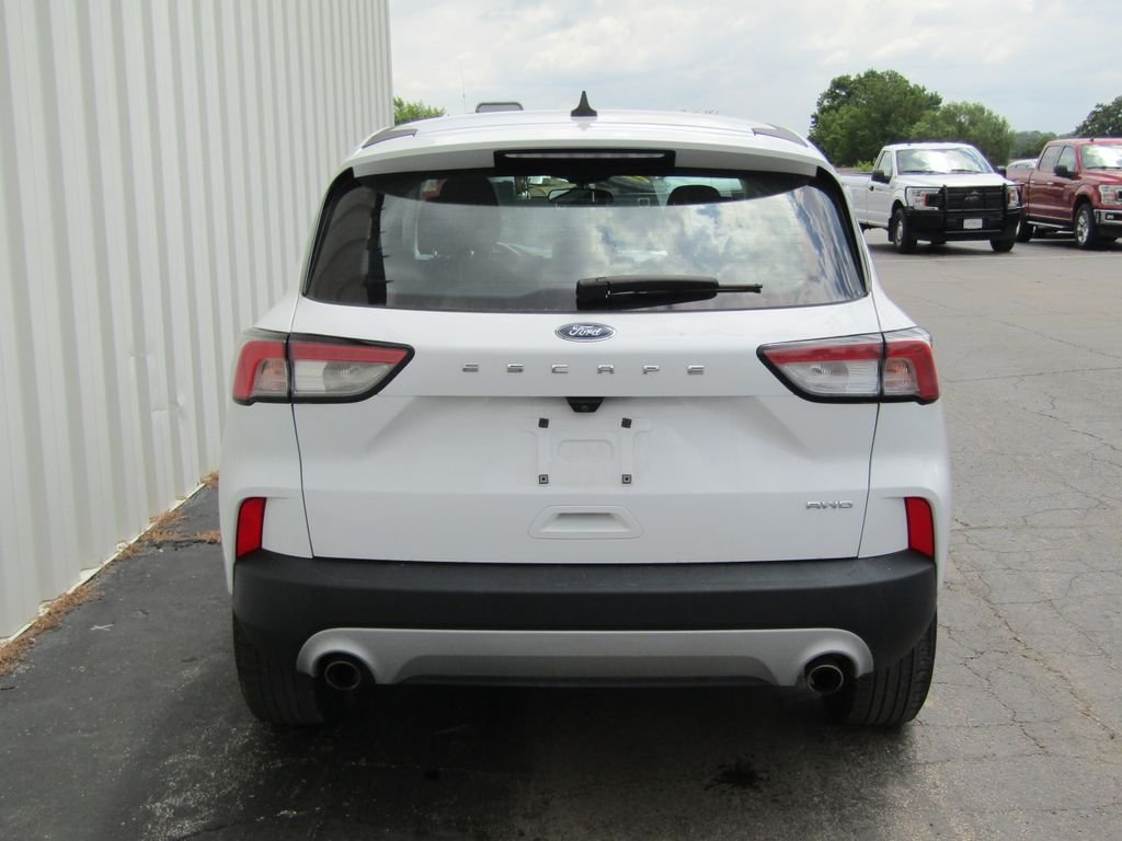 Used 2022 White Ford S image 4