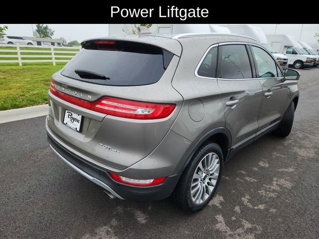 Used 2017 Gray Lincoln Reserve image 9