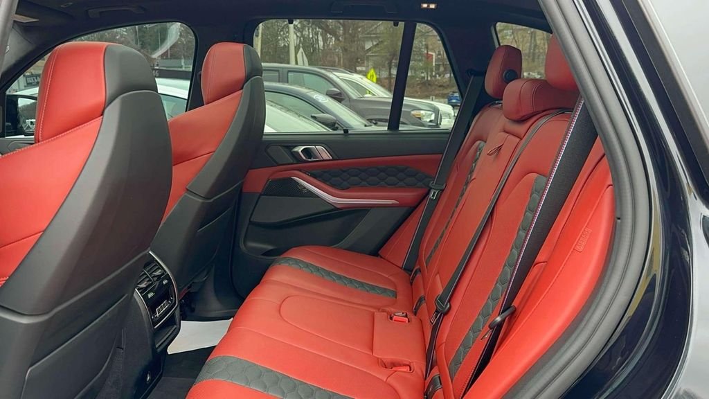 Used 2022 Black BMW  image 11