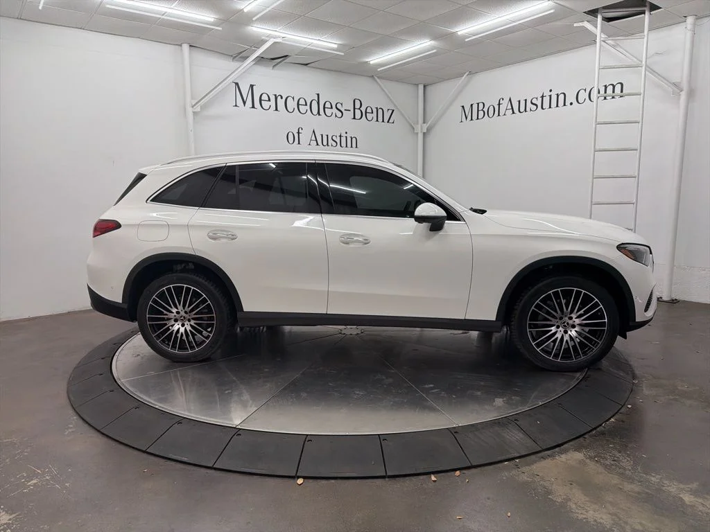 Used 2026 White Mercedes-Benz GLC 300 image 8