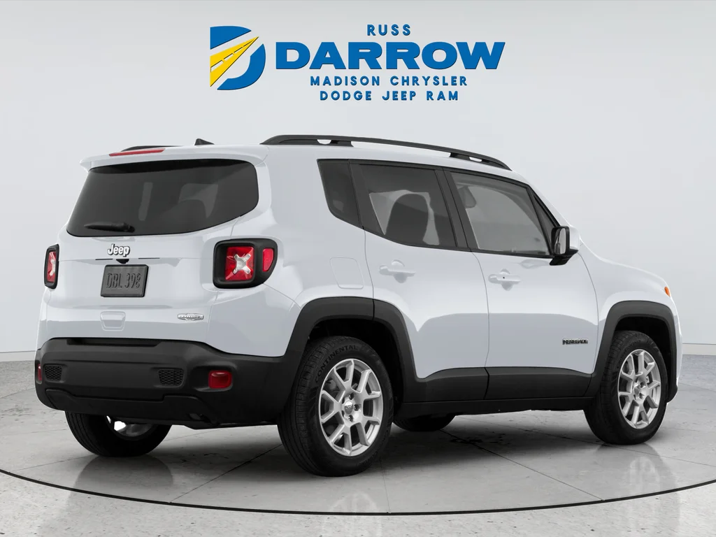 Used 2021 White Jeep Latitude image 3