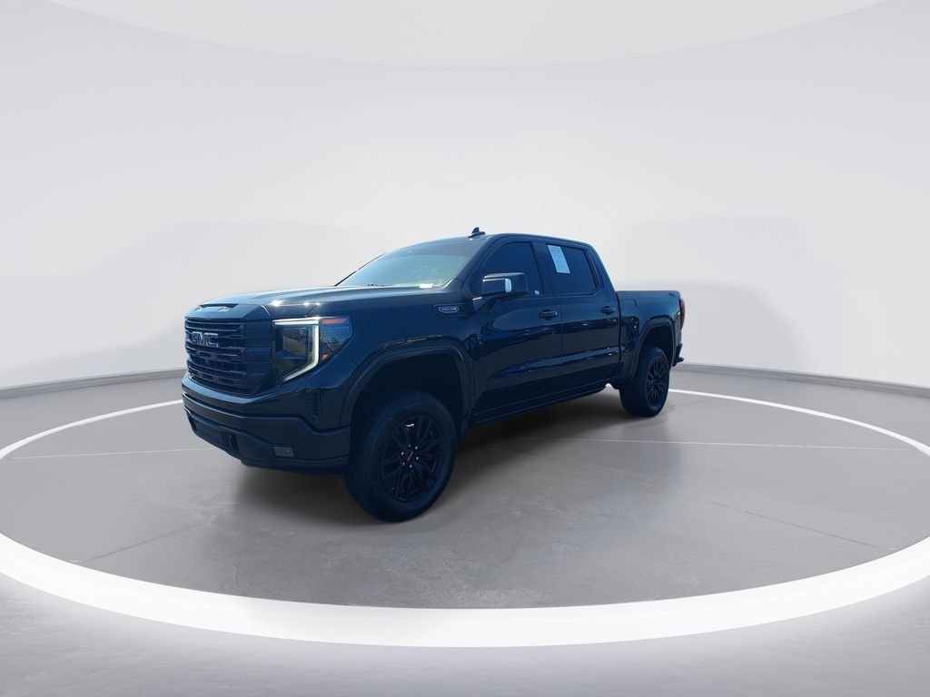 Used 2022 Black GMC Elevation image 4