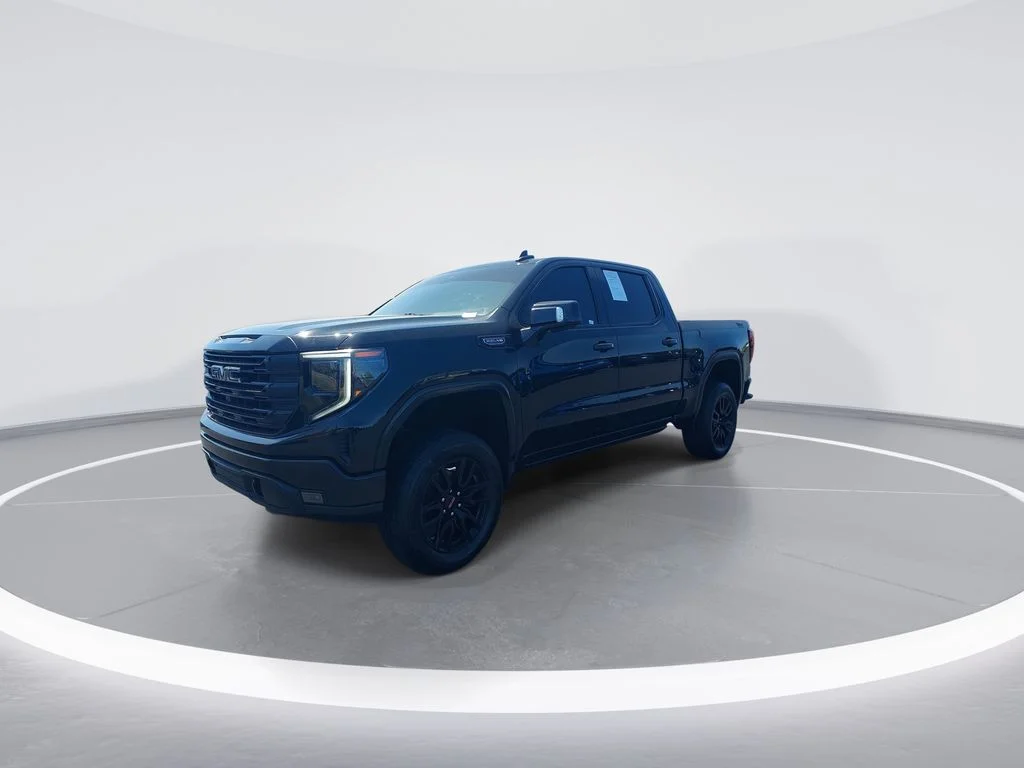 Used 2022 Black GMC Elevation image 4