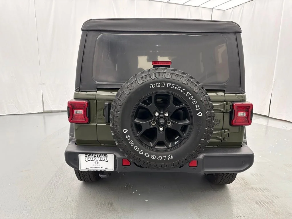 Used 2022 Green Jeep Unlimited Willys image 8