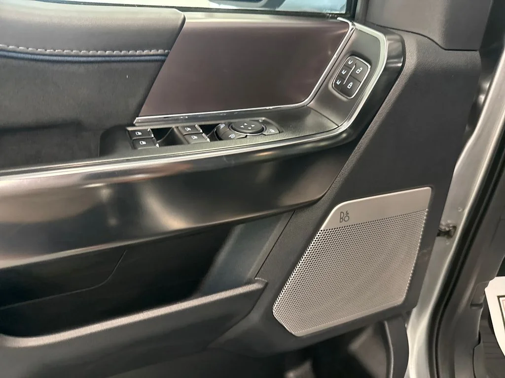 Used 2025 Silver Ford Platinum image 15