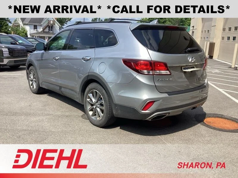 Used 2017 Gray Hyundai SE image 5
