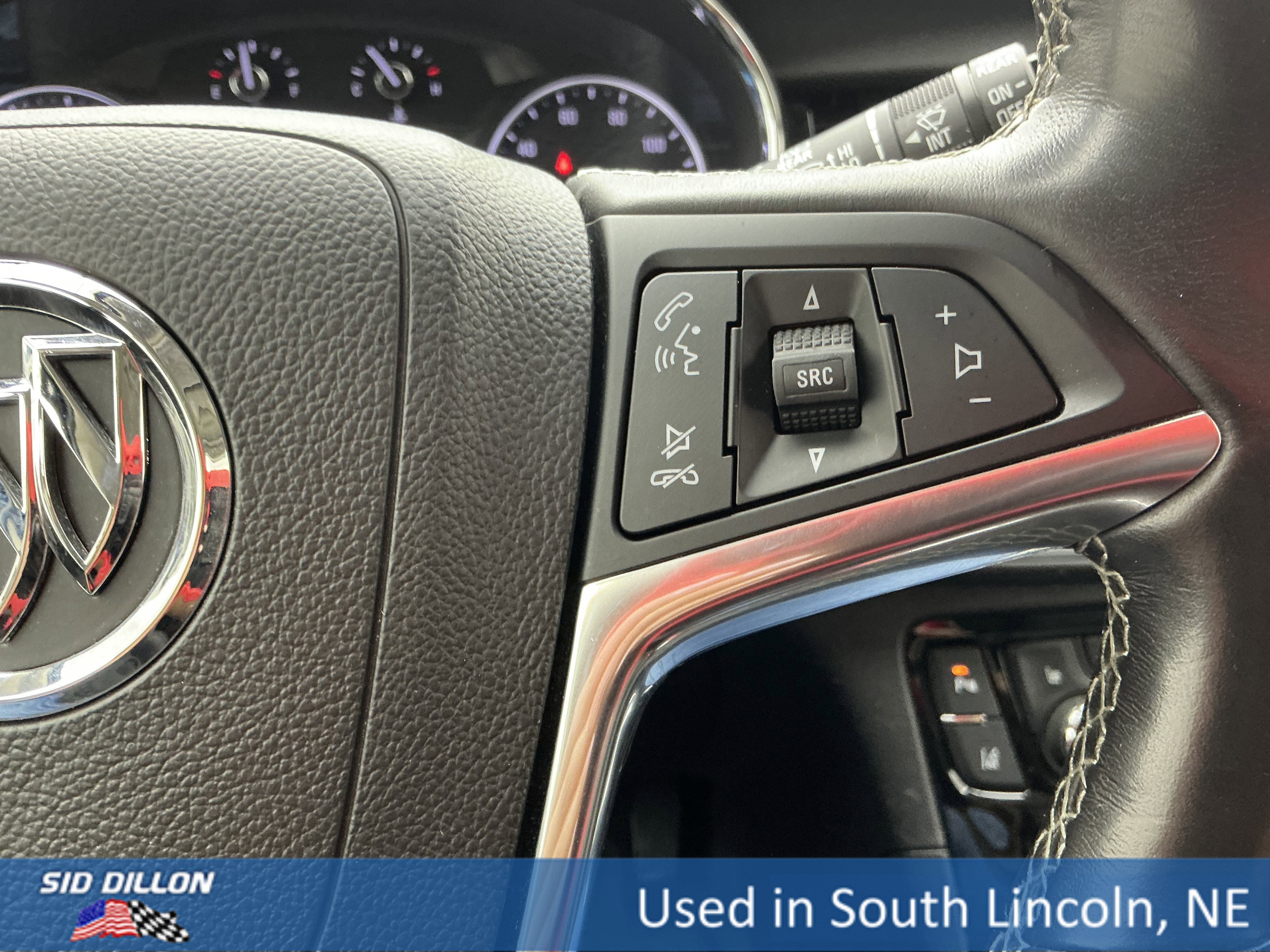 Used 2019 Winterberry Red Metallic Buick Essence image 10