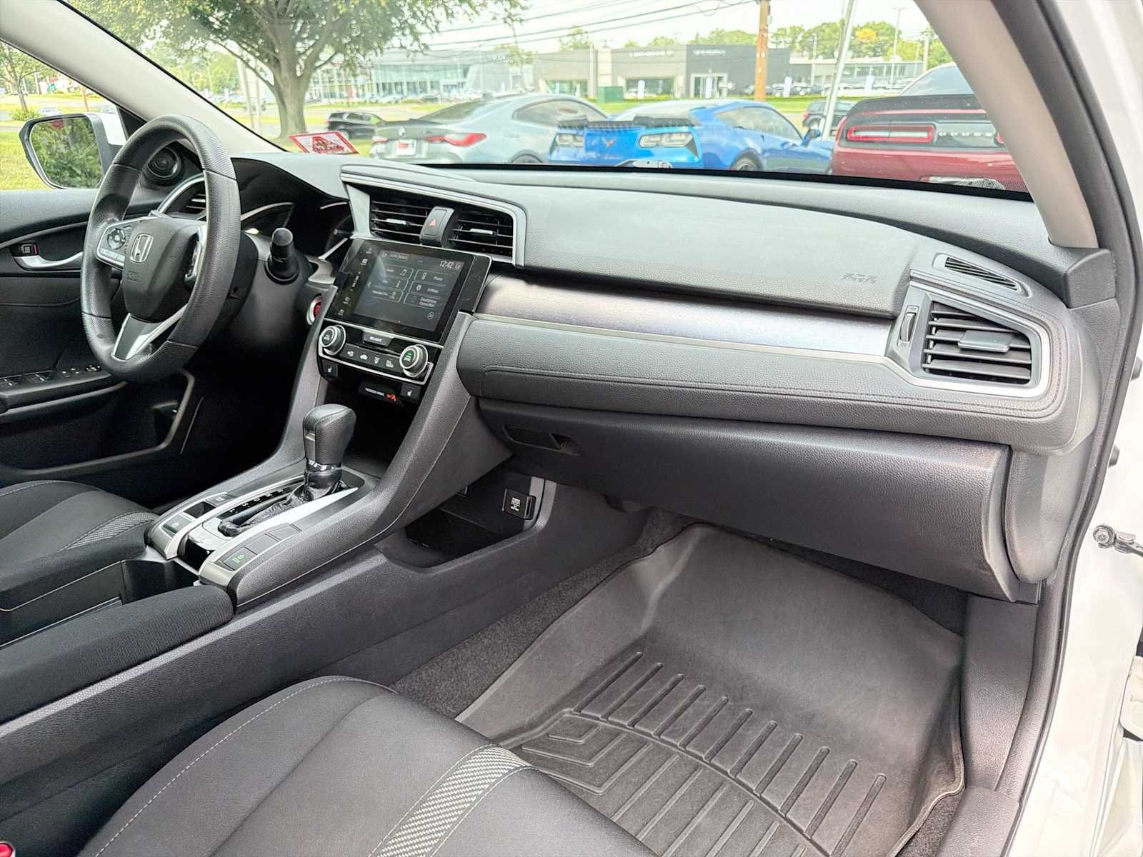 2017 Honda Civic EX-T - Photo 16