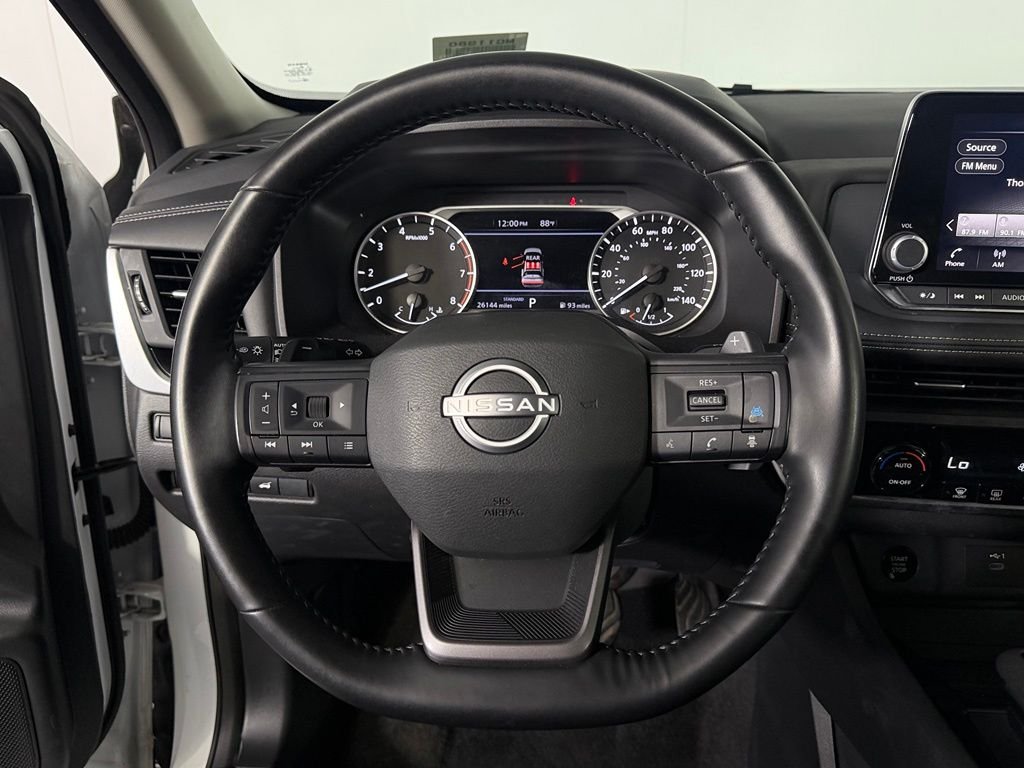 2025 Nissan Rogue SV - Photo 14