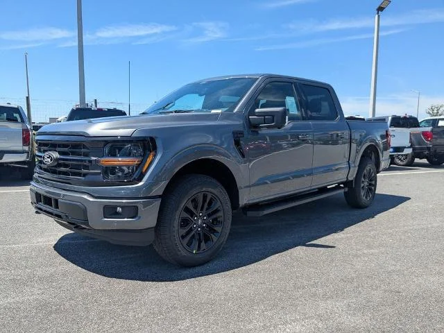 New 2026 Carbonized Gray Metallic Ford XLT image 38