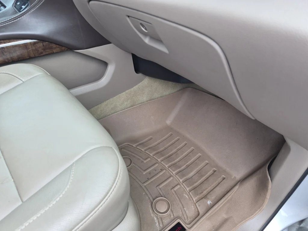 Used 2018 Silver Chevrolet LT image 37