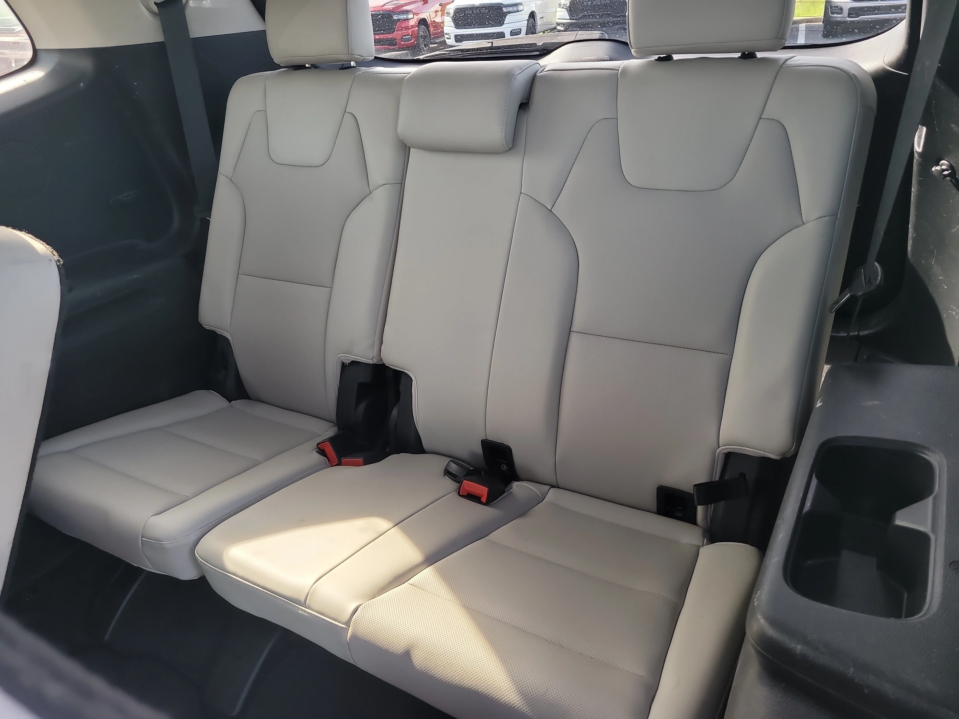 Used 2021 Ebony Black Kia S image 12