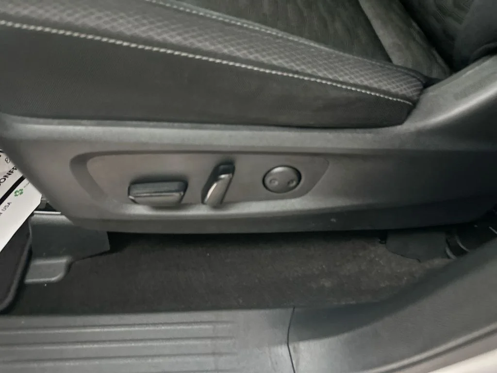 Used 2023 Silver Nissan SV image 16