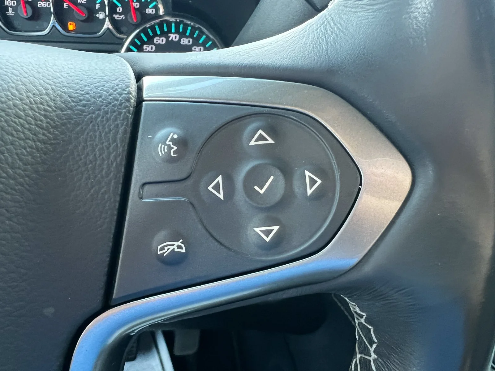Used 2018 Black Chevrolet LS image 14